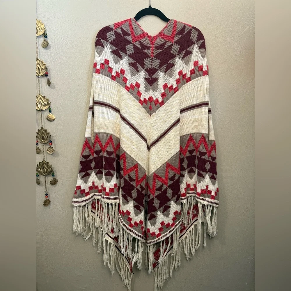 American Rag Aztec Western Fringe Open Poncho Cream Red Tan Size Women’s M/L - Picture 2 of 6